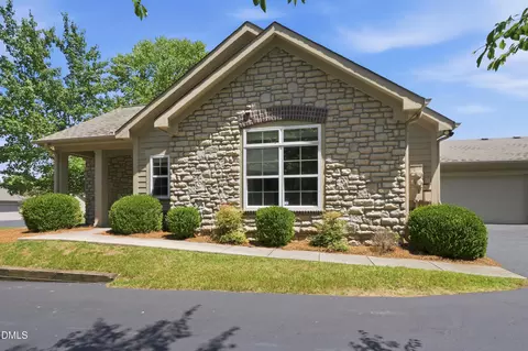 5237 Niagra Dr, Chapel Hill, NC 27517