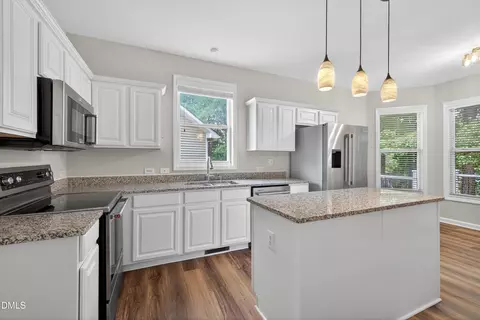 Kitchen - 1402 Willow Leaf Way, Apex, NC 27502 photo 4 of 5