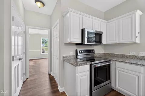 Entry Way - 1402 Willow Leaf Way, Apex, NC 27502 photo 8 of 10