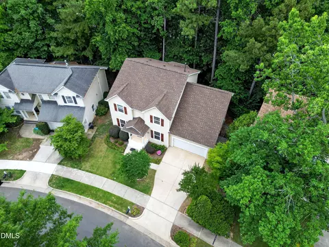 View/Area - 1402 Willow Leaf Way, Apex, NC 27502 photo 3 of 10