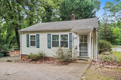 1107 Lockland Ave, Winston Salem, NC 27103
