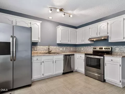 Kitchen - 727 Avery St, Garner, NC 27529 photo 2 of 4