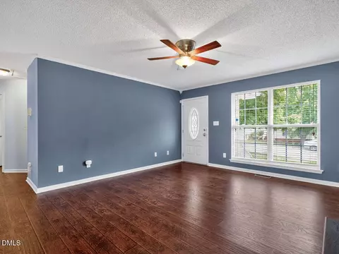 Living - 727 Avery St, Garner, NC 27529 photo 2 of 4