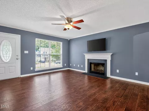 Living - 727 Avery St, Garner, NC 27529 photo 4 of 4