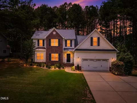 2458 Valley Dr, Clayton, NC 27520