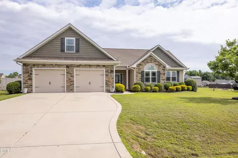 56 Thurman Dr, Selma, NC 27576