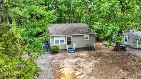 2720 Thelma St, Durham, NC 27704