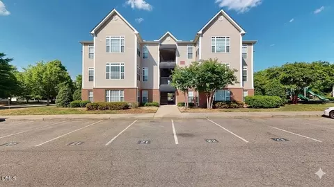 2501 Hunstcroft #100, Raleigh, NC 27617