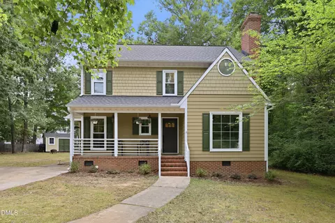 1004 Lantern Light Ct, Apex, NC 27502