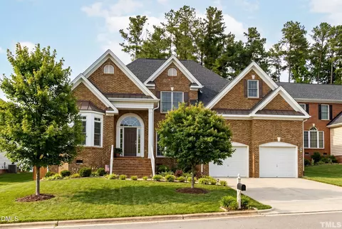 608 Oxboro Cir, Durham, NC 27713