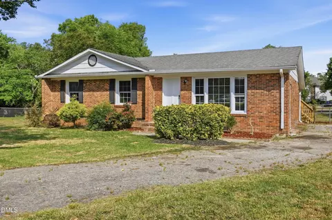 2901 Wicklow Pl, Raleigh, NC 27604