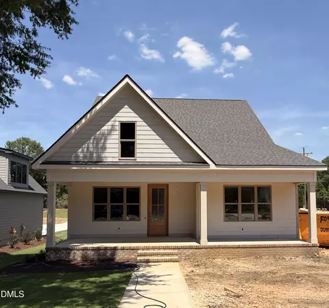 305 Grigsby Ave, Holly Springs, NC 27540