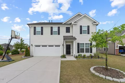 2028 Fox Chapel Pl, Fuquay Varina, NC 27526