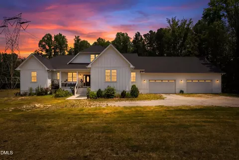 65 Soggy Bottom Trl, Zebulon, NC 27597