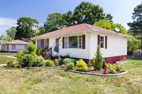 523 Central Ave, Hillsborough, NC 27278