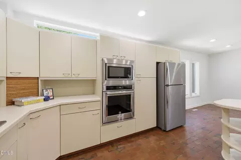 Kitchen - 910 Tarik Dr, Durham, NC 27707 photo 4 of 6
