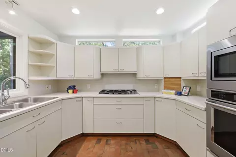 Kitchen - 910 Tarik Dr, Durham, NC 27707 photo 3 of 6