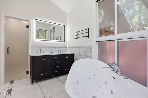 Bath - 910 Tarik Dr, Durham, NC 27707 photo 2 of 8