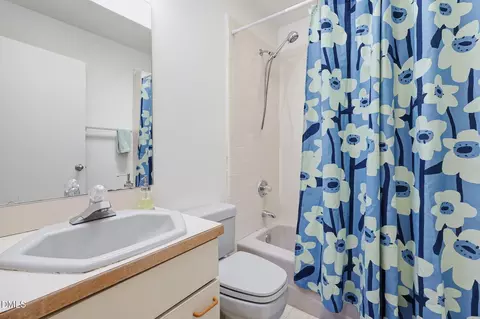 Bath - 910 Tarik Dr, Durham, NC 27707 photo 6 of 8