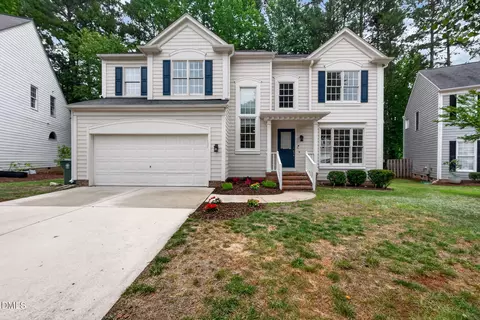 109 Chessington Ct, Cary, NC 27513