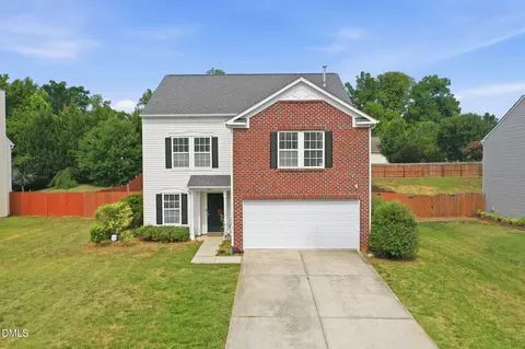 410 Walnut Crossing Dr, Whitsett, NC 27377