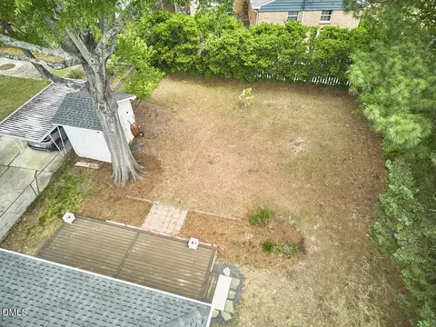 Exterior - 511 Hugo St, Durham, NC 27704 photo 6 of 7