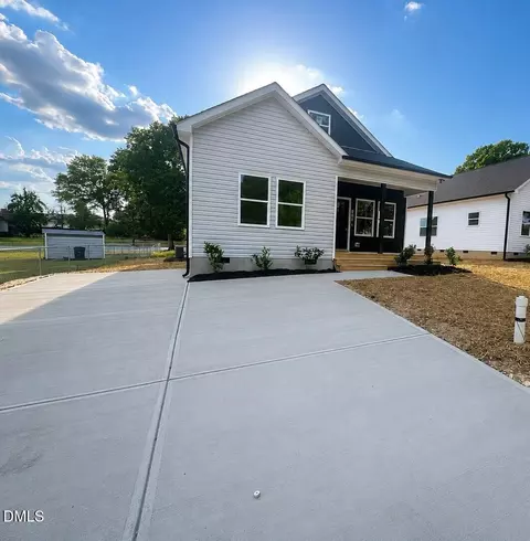 110 N Ireland St, Burlington, NC 27217
