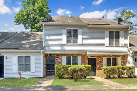 28 Riverwalk Ter, Durham, NC 27704