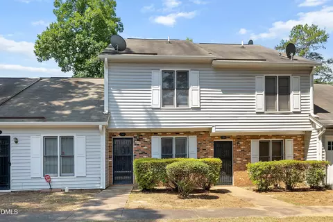28 Riverwalk Ter, Durham, NC 27704