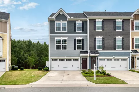 1127 Platform Dr, Apex, NC 27502