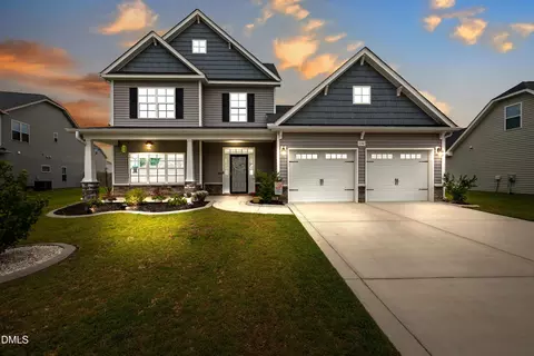 130 Fullcrest Ct, Raeford, NC 28376