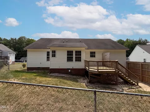 Exterior - 1024 Laurel Leaf Rd, Zebulon, NC 27597 photo 2 of 3