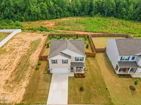 269 Blue Aspen Dr, Fuquay Varina, NC 27526