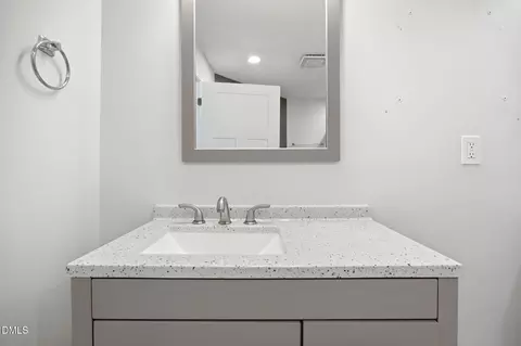 Bath - 1110 N Driver St, Durham, NC 27701 photo 4 of 7