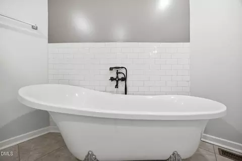 Bath - 1110 N Driver St, Durham, NC 27701 photo 6 of 7