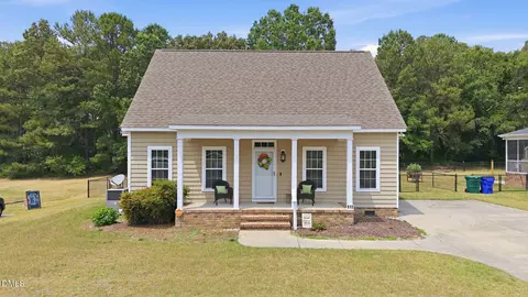 912 E Birchwood Dr, Nashville, NC 27856