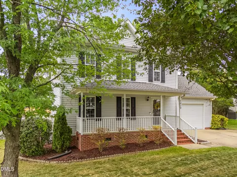 1429 E Stone Arch Dr, Fuquay Varina, NC 27526