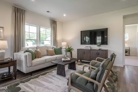 Living - 121 Cribbs Ln, Middlesex, NC 27557 photo 1 of 2