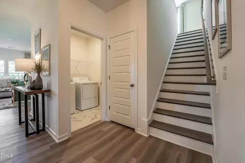 Entry Way - 121 Cribbs Ln, Middlesex, NC 27557 photo 3 of 6