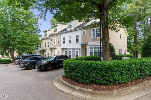 513 Elm Ave, Wake Forest, NC 27587