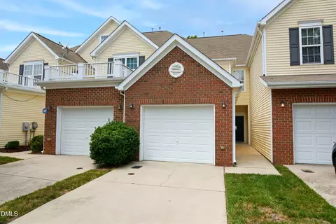 2623 Forest Shadows Ln, Raleigh, NC 27614