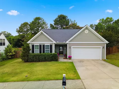 5215 Cardinal Grove Blvd, Raleigh, NC 27616