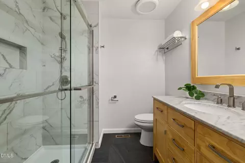 Bath - 1615 Valley Run, Durham, NC 27707 photo 1 of 5