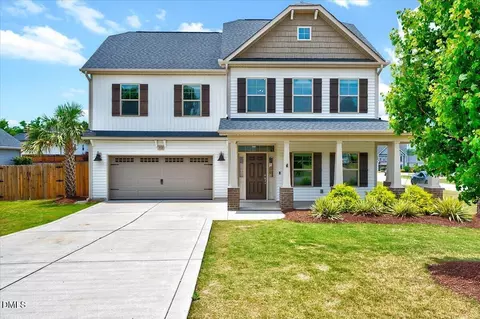 372 Sugarpine Trl, Clayton, NC 27520