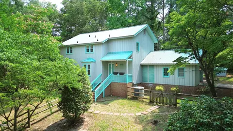 6016 Thrush Cir, Sanford, NC 27332