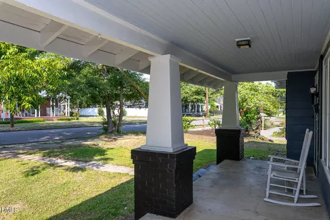 Exterior - 103 E Rose St, Smithfield, NC 27577 photo 4 of 8