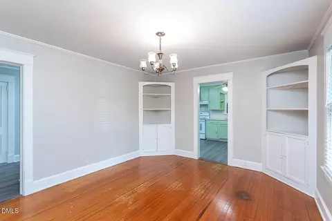 Dining - 103 E Rose St, Smithfield, NC 27577 photo 1 of 3