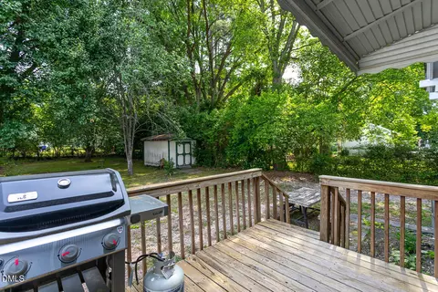 Exterior - 103 E Rose St, Smithfield, NC 27577 photo 5 of 8