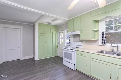 Kitchen - 103 E Rose St, Smithfield, NC 27577 photo 4 of 4