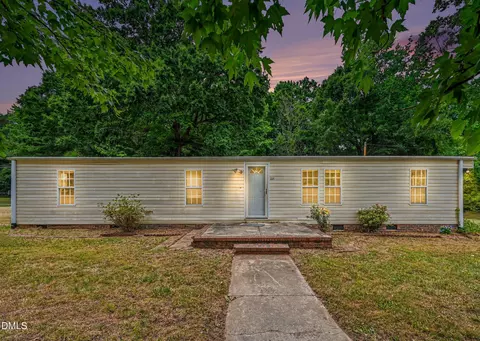 225 Greenestead Dr, Efland, NC 27243